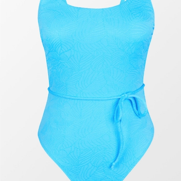 New with tag One Piece swimsuit. Size S - Picture 3 of 4